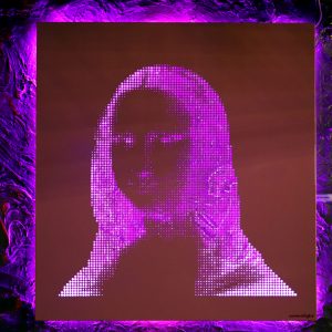 Vasilios Roumeliotis - Mona Lisa - pink-fuchsia light